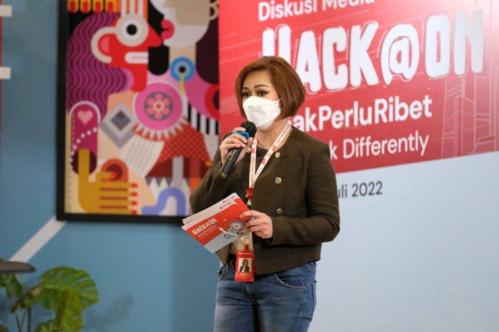 Bank OCBC NISP menggandeng DailySocial.id meluncurkan kegiatan kompetisi pemrograman yang bertajuk OCBC NISP Hack@ON dengan mengusung tema #GakPerluRibet Let's Bank Differently pada Kamis (13/7/2022). (dok. OCBC NISP)