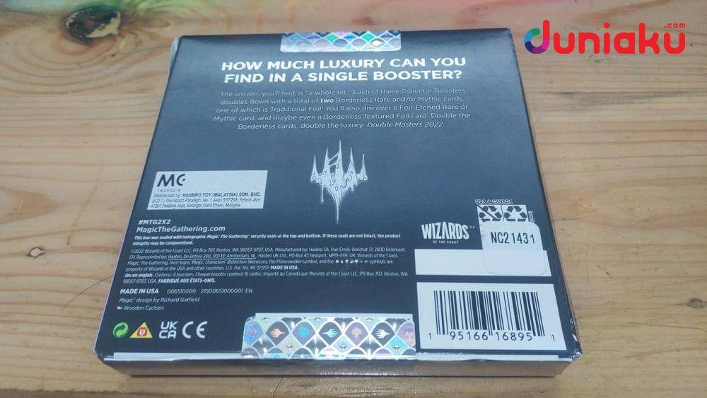 Magic the Gathering Double Masters Collector Boosters. duniaku.com/Adhitya Daniel