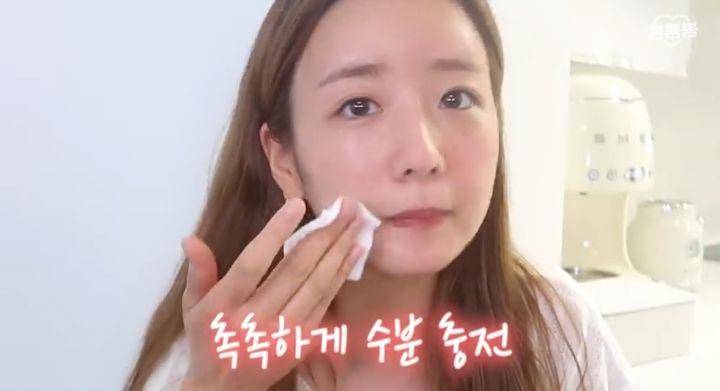 Morning routine ala Bomi A Pink (Dok. BbomBbomBbom via Youtube.com)