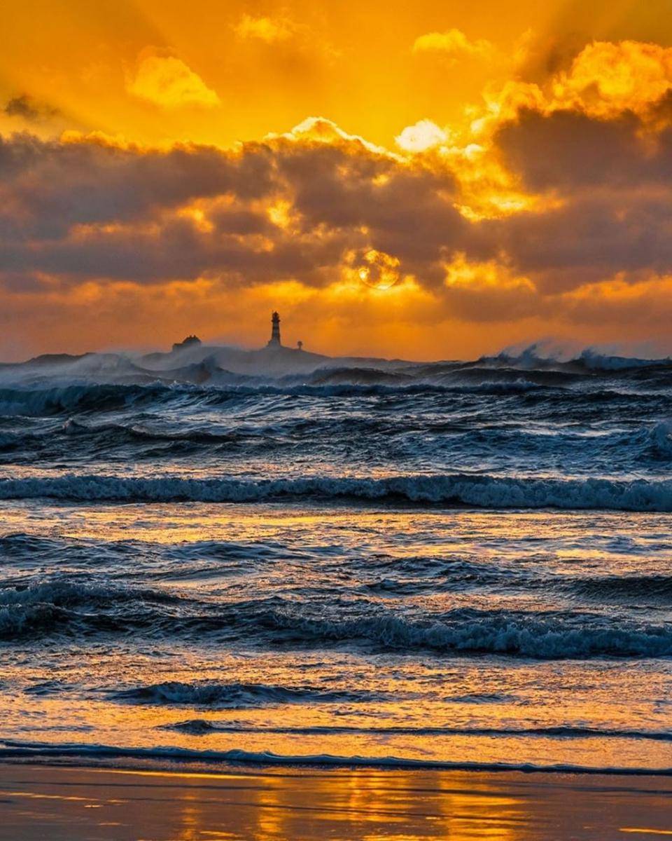 Hellesto Beach (instagram.com/kjelleinan)