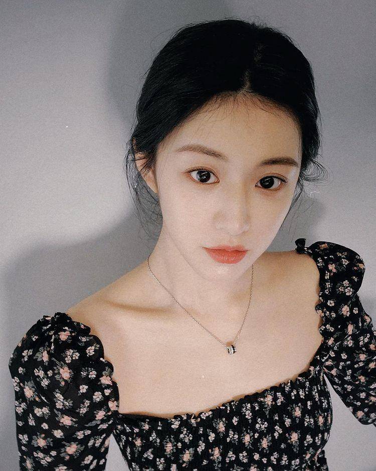 potret Go Yoon Jung (instagram.com/goyounjung)