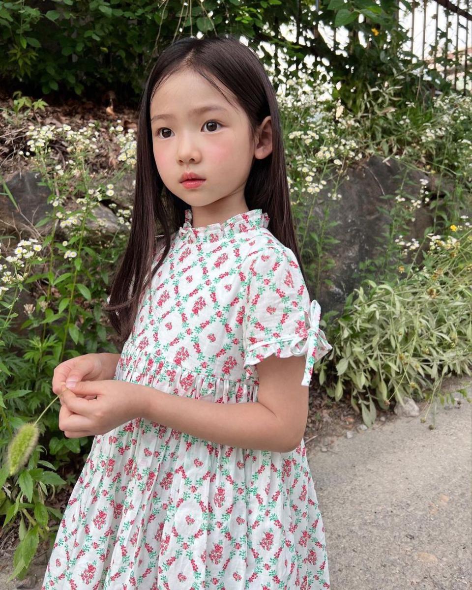 Choi So Yool (instagram.com/yulvely_aeng)