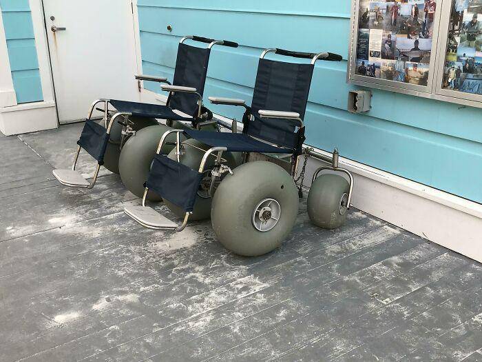 Hal aneh dan menarik di pantai. (reddit.com/melodylee515)