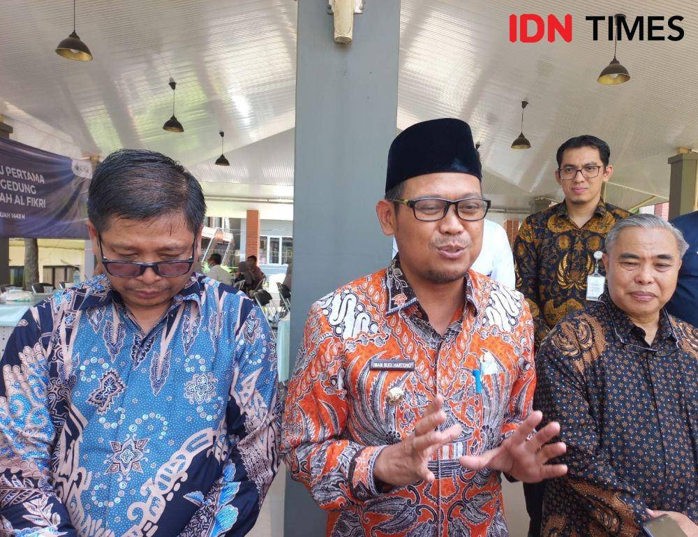 Wakil Wali Kota Dpeok, Imam Budi Hartono. (IDNTimes/Dicky)