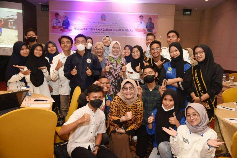 Ketua Tim Penggerak (TP) PKK Provinsi Sumatera Utara (Sumut) Nawal Lubis mengajak seluruh forum anak kabupaten/kota se-Sumut untuk menjadi Pelopor dan Pelapor (P2), apabila melihat hal-hal yang tidak layak dalam pemenuhan hak dan perlindungan anak sebagai generasi muda bangsa. (Istimewa/IDN Times)