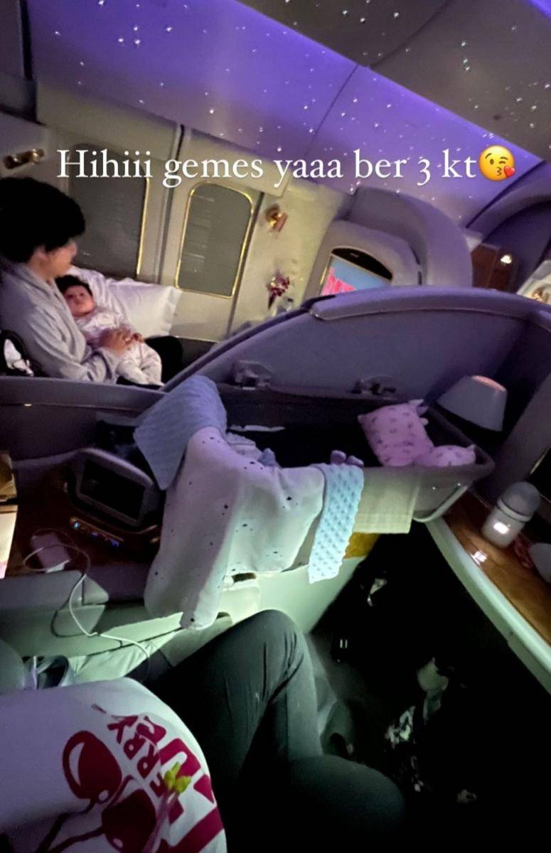 potret keluarga Atta Halilintar (instagram.com/aurelie.hermansyah)