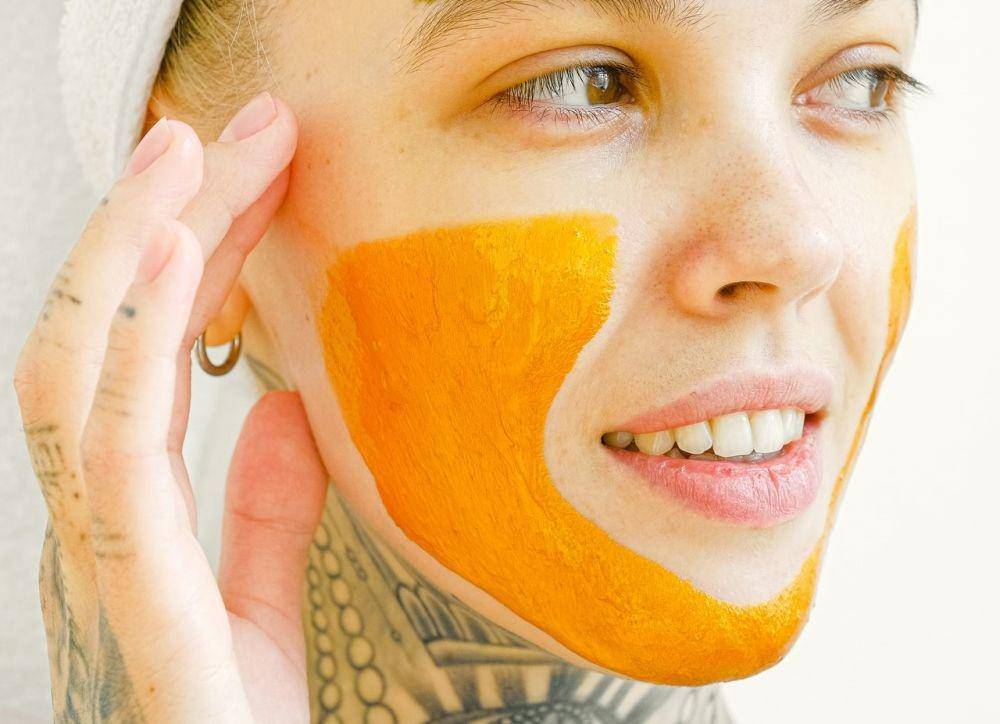 ilustrasi masker pepaya untuk kulit (pexels.com/Anna Shvets)