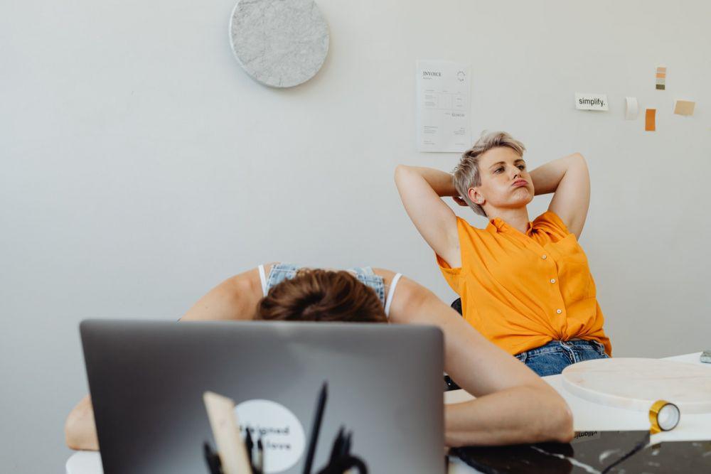 5 Hal yang Bikin Kamu Rentan Terjebak Hustle Culture