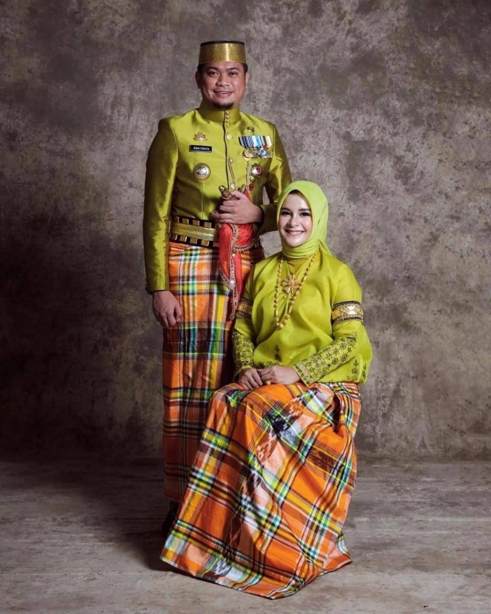 Baju Bodo Modern (instagram.com/priskaparamita)