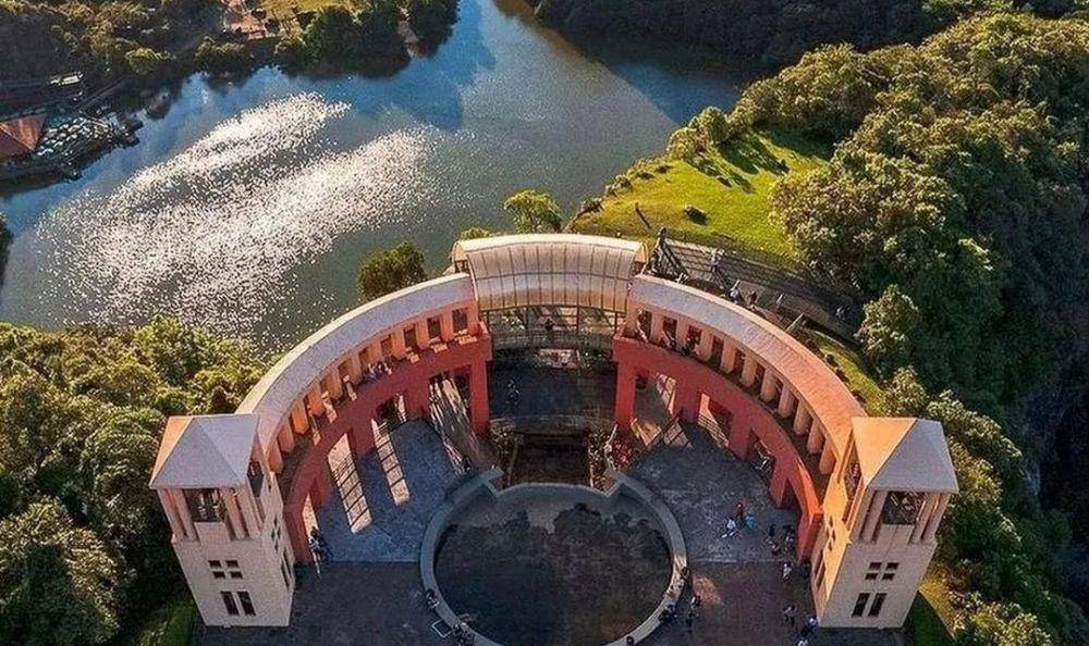 Curitiba (instagram.com/moraremcuritiba_)