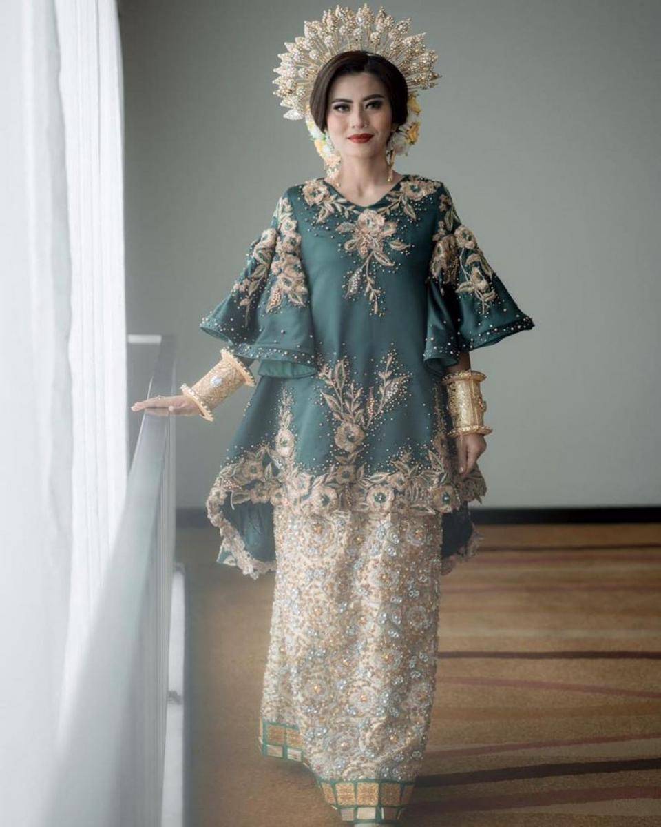 Baju Bodo Modern (instagram.com/utrichfarizah)