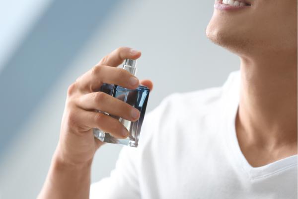 18 Cara Memakai Parfum agar Tahan Lama dan Wangi Seharian