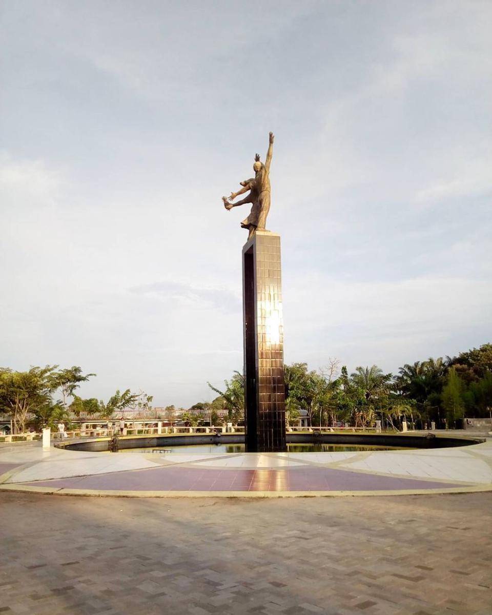 Tugu Taman Kota Prabumulih (instagram.com/exploresemende)