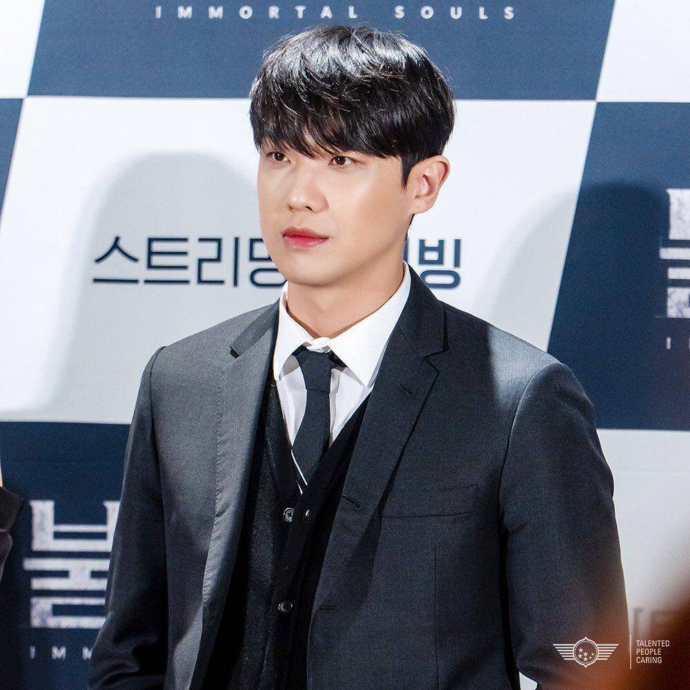 Lee Joon (instagram.com/praintpc_official)