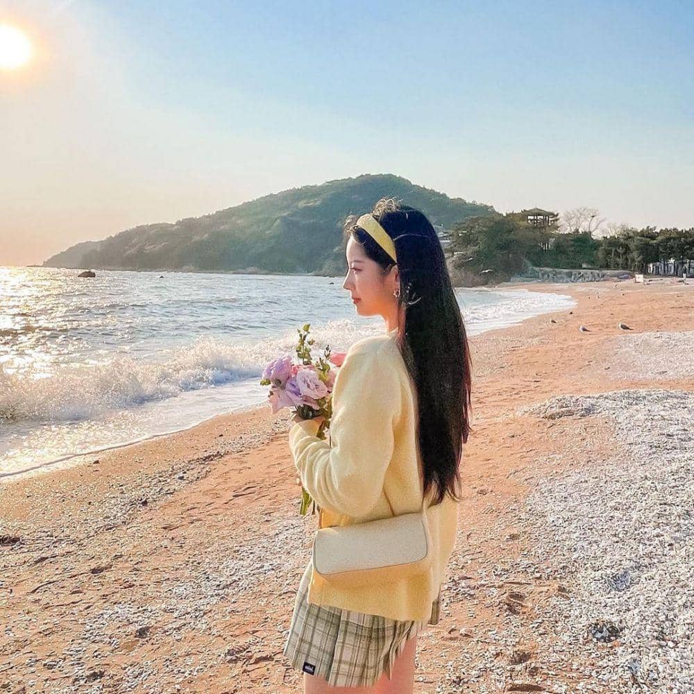 outfit dahyun twice (instagram.com/dahyunberry)