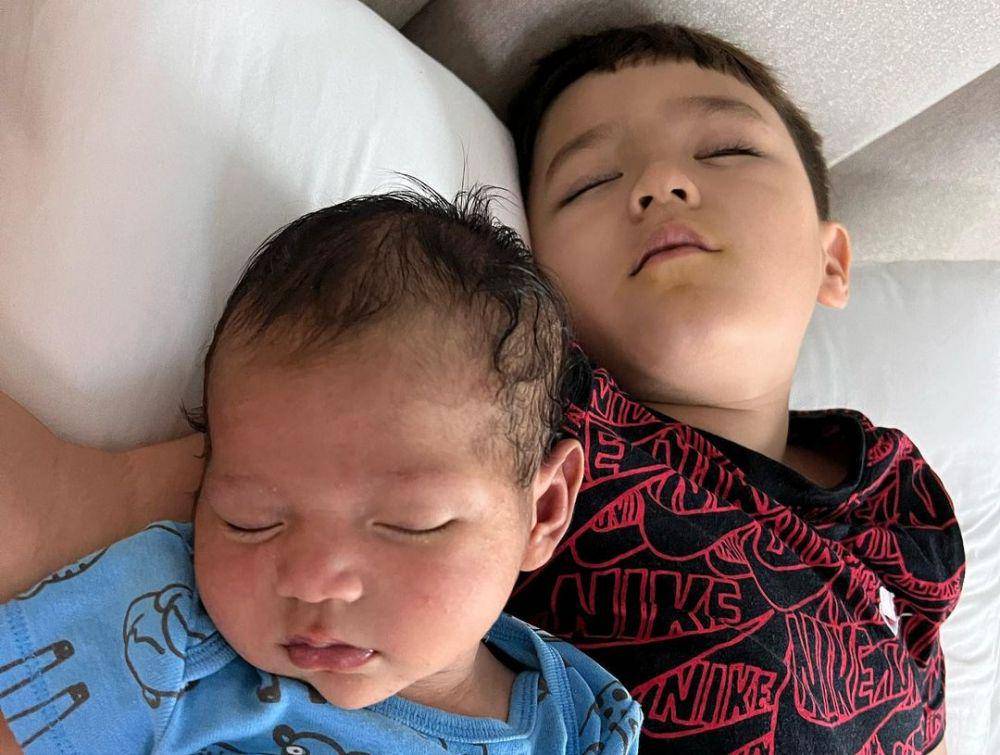 El Barack Alexander dan Don Azaiah Jan Verhaag (instagram.com/inijedar)