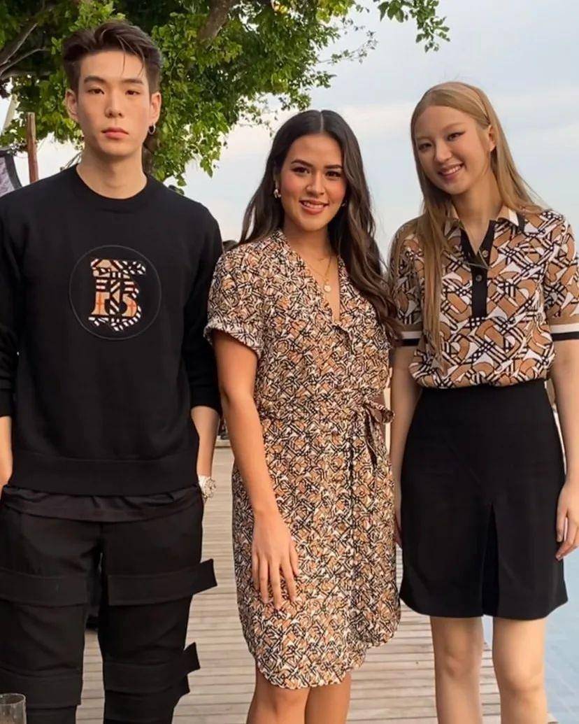 potret Raisa di acara Burberry (instagram.com/mrgerryadam)
