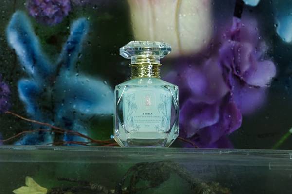 The Living Potion Terra sebagai parfum pria terlaris di Indonesia (tokopedia.com)