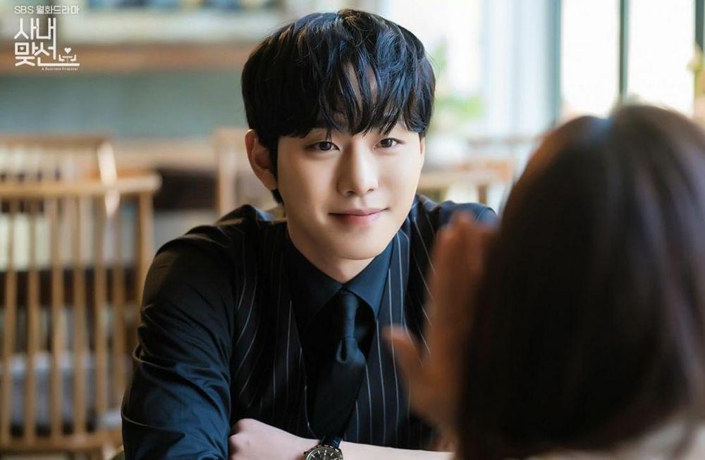 Ahn Hyo Seop di drama Business Proposal (instagram.com/sbsdrama.official)