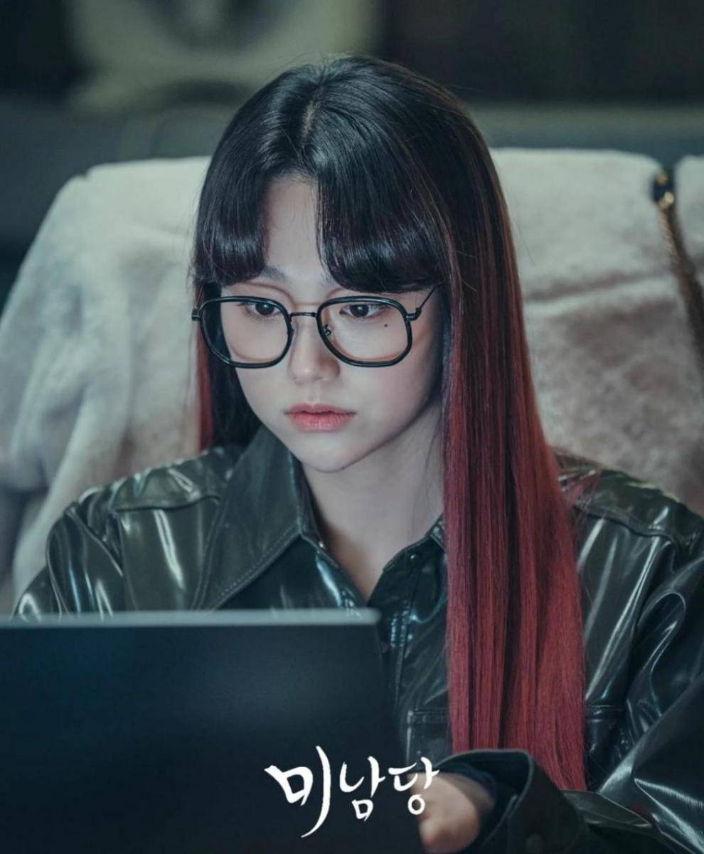 Kang Mina di drama Cafe Minamdang (instagram.com/kbsdrama)