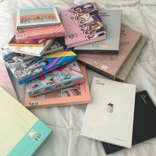 ilustrasi album KPop (pinterest.com/𝐀𝐥𝐚𝐭𝐮𝐬)