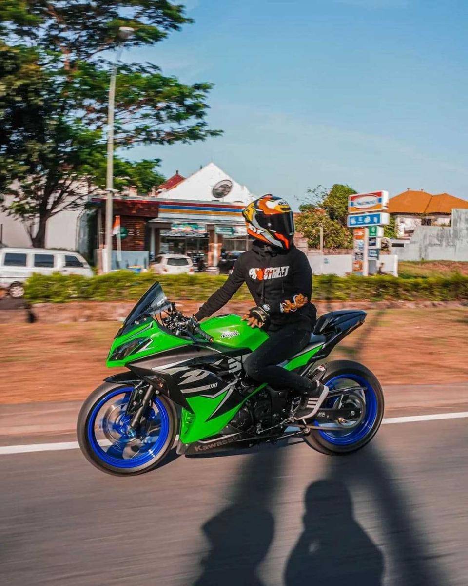 ilustrasi motor ngabers (instagram.com/sunmori jatim)