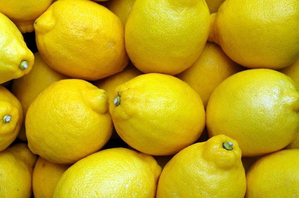lemon (pixabay.com/RichardJohn)