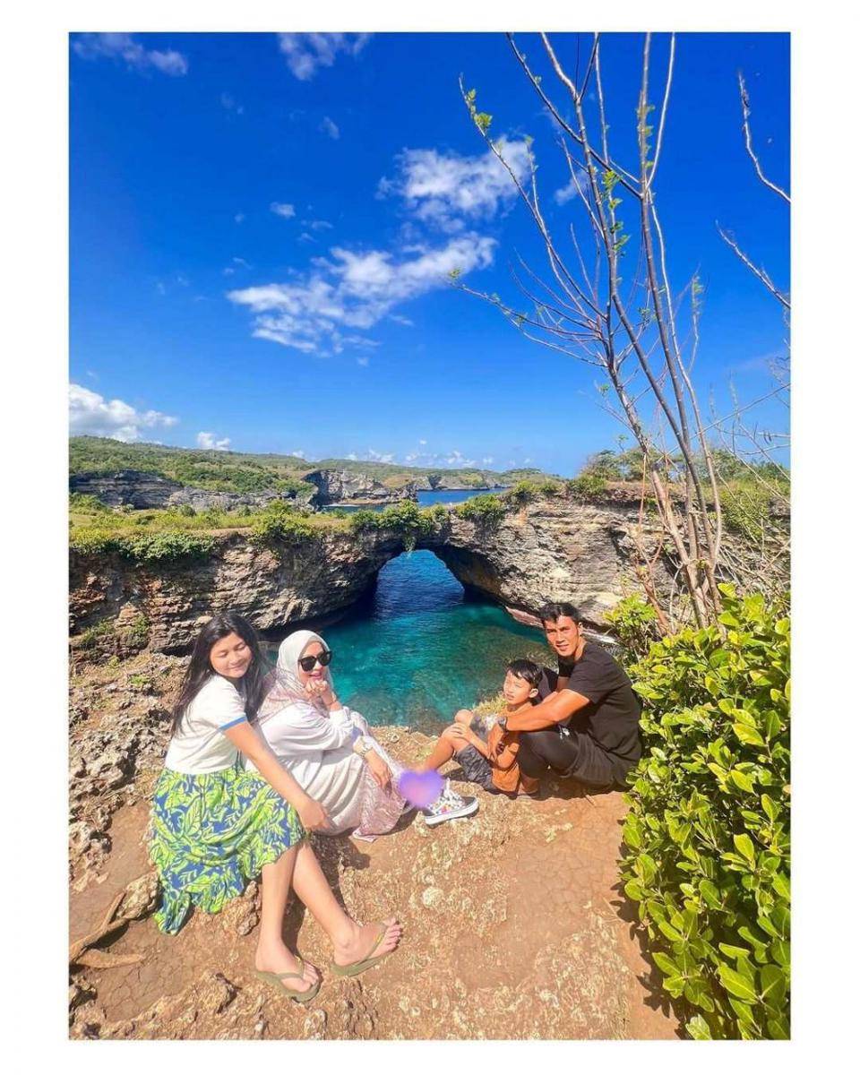 anniversary ke-10 Okie Agustina dan Gunawan (instagram.com/okieagustina_)