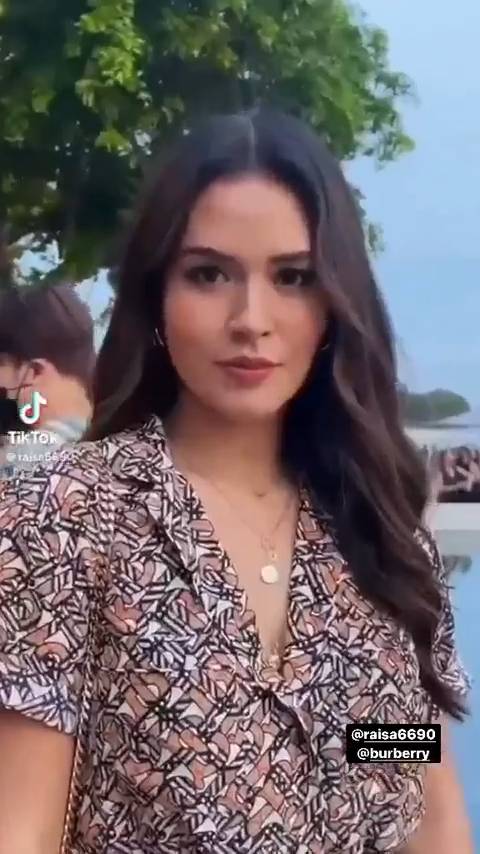 potret Raisa di acara Burberry (instagram.com/agussantosoyang)