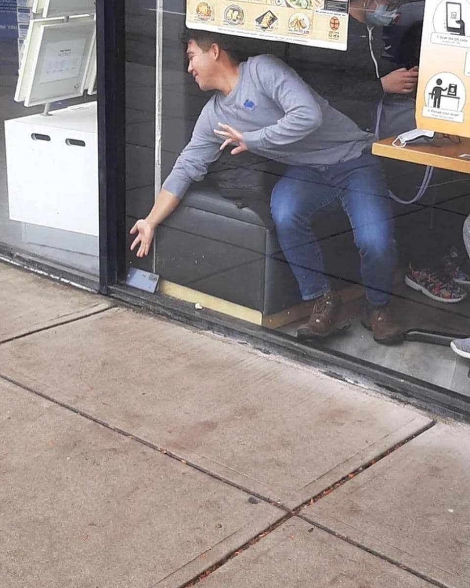 potret momen random (instagram.com/meta_visions)