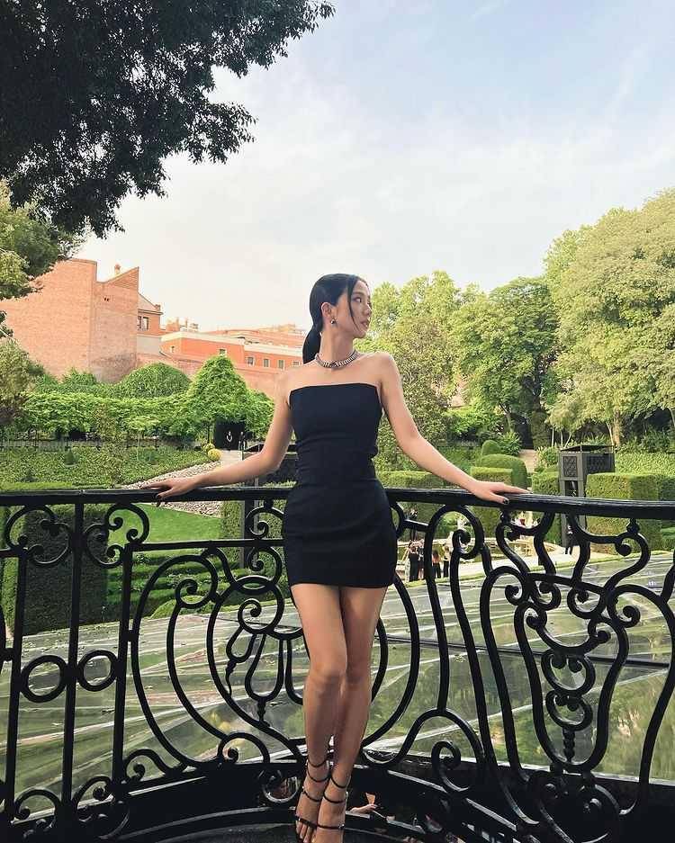 Jisoo BLACKPINK (instagram.com/sooyaaa__)