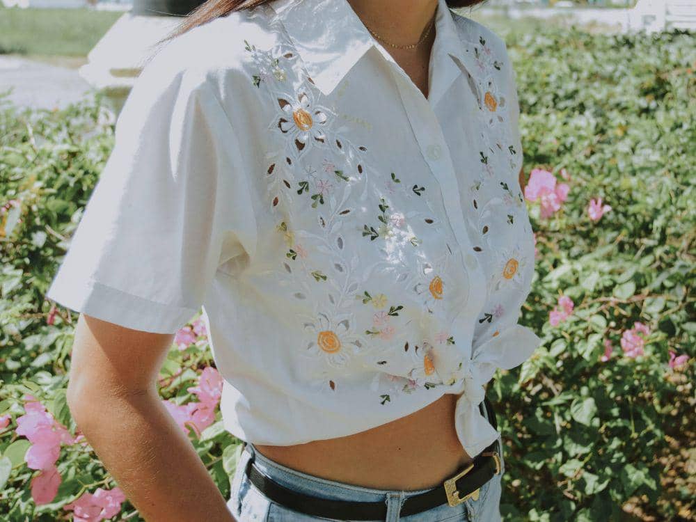 ilustrasi crop top (unsplash.com/Bianca Castillo)