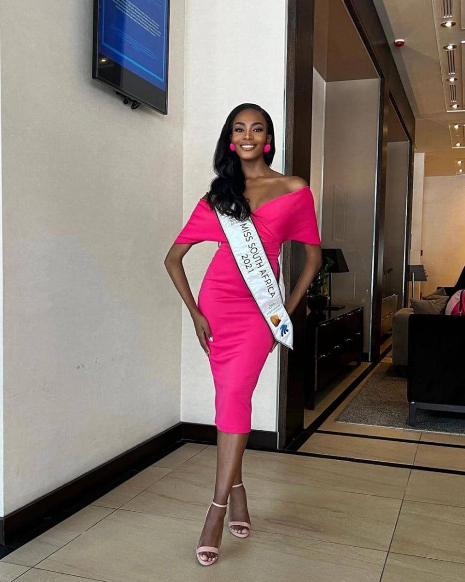 Lalela Mswane (Instagram.com/lalela_mswane)