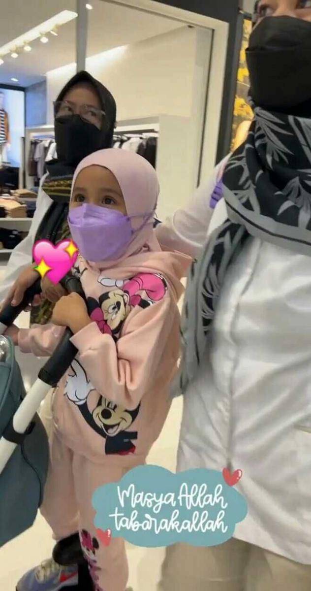 potret Qiandra saat berhijab (instagram.com/ryana_dea)