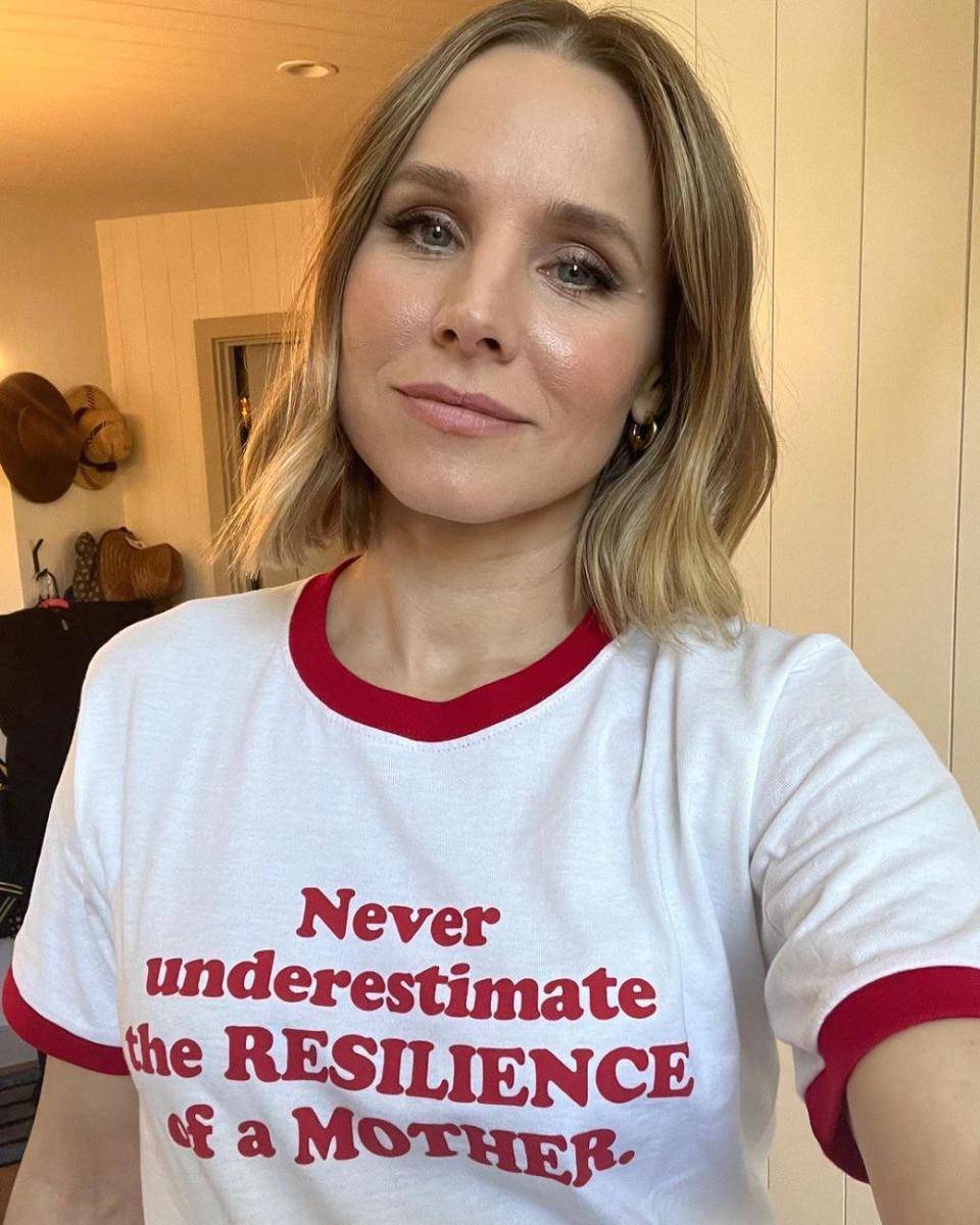 Kristen Bell (instagram.com/kristenanniebell)