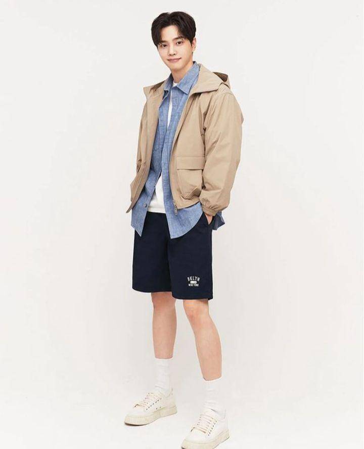 OOTD ala Song Kang (instagram.com/songkang_01)