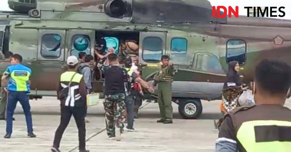 Salah satu korban pembantaian yang selamat namun mengalami luka di tangan IDN Times/ Ricky Lodar