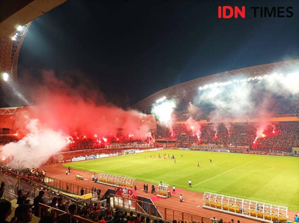 Suasana pertandingan persahabatan Persija vs Rans Nusantara. (IDN Times/Imam Faishal)