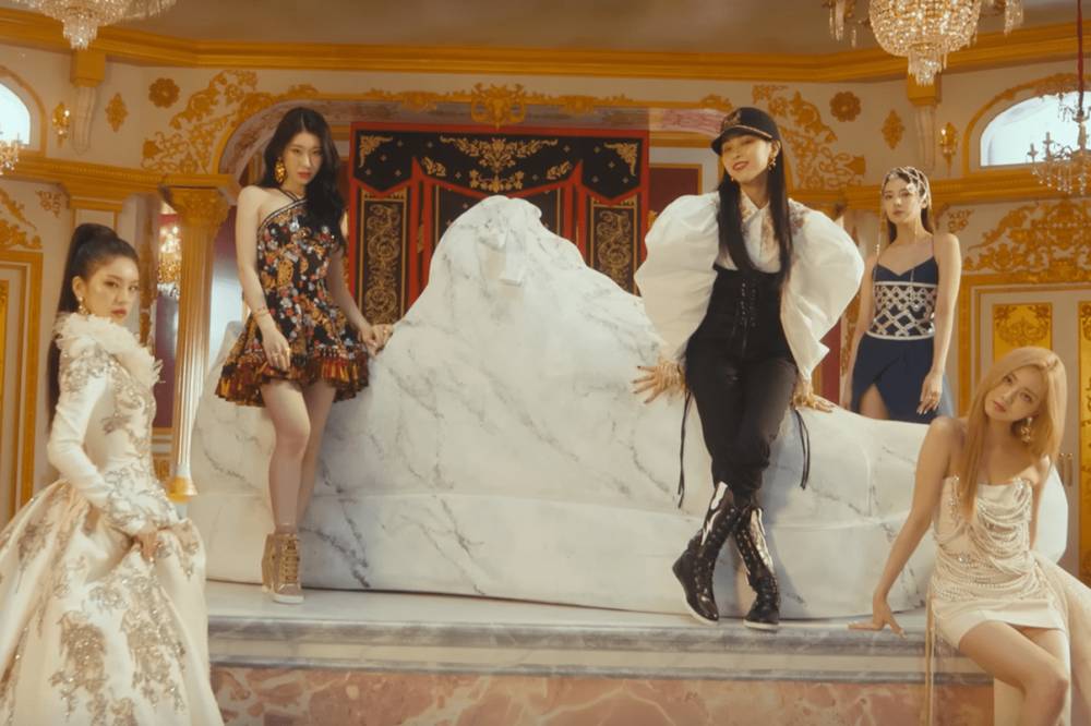 mv terbaru ITZY (youtube.com/JYPentertaiment)