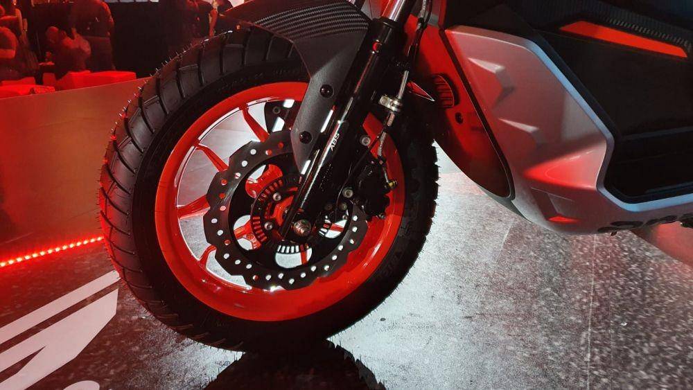 Sistem pengereman Aprilia SR GT 200 (dok. IDN Times/Farhan/bt)
