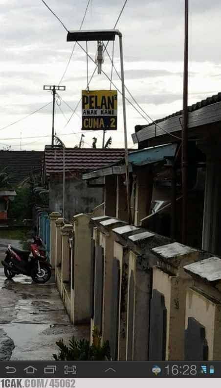 tulisan harap hati-hati (1cak.com)