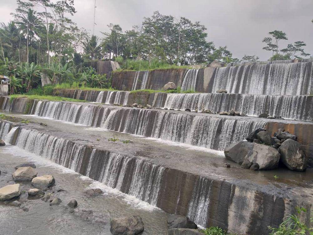 potret Grojogan Watu Purbo (instagram.com/Kostbintaranjogja)
