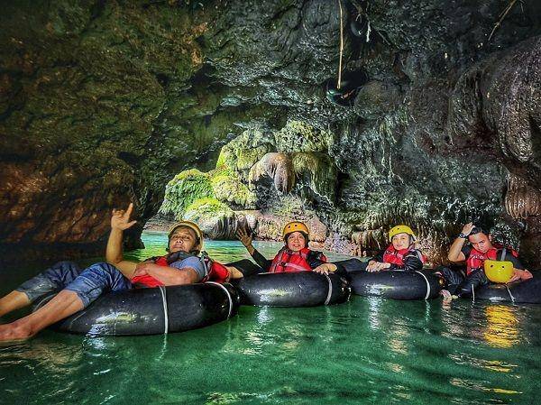 Santirah River Tubing (google.com/bakti sulistyo)