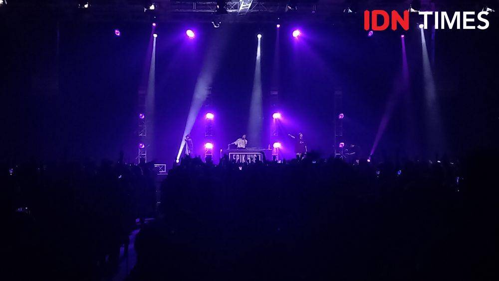 Epik High di konser EPIK HIGH IS HERE ASIA PACIFIC TOUR 2022 (dok. IDN Times/Ines Sela Melia)