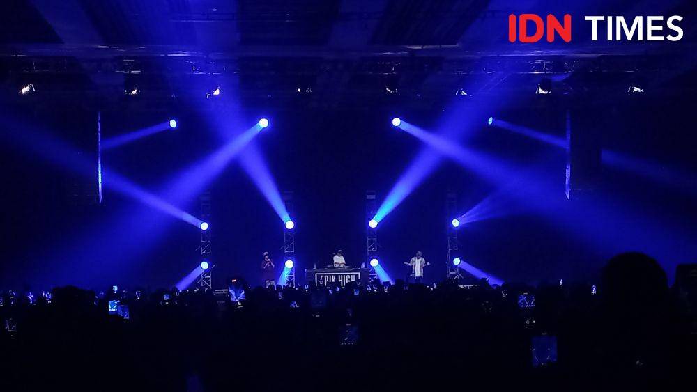 Epik High di konser EPIK HIGH IS HERE ASIA PACIFIC TOUR 2022 (dok. IDN Times/Ines Sela Melia)