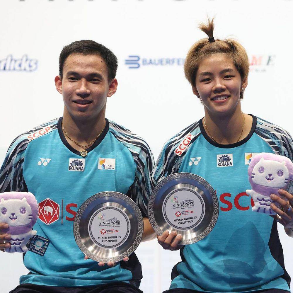 Dechapol Puavaranukroh/Sapsiree Taerattanachai (instagram.com/bwf.official)