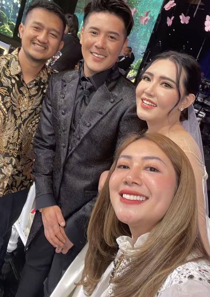 tamu pernikahan Via Vallen (instagram.com/deltahesti)