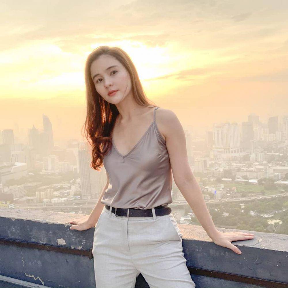 potret Aom Sushar (instagram.com/aom_sushar)