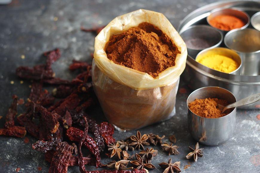 5 Cara Menghilangkan Noda Kunyit pada Peralatan Dapur, Mudah Banget!