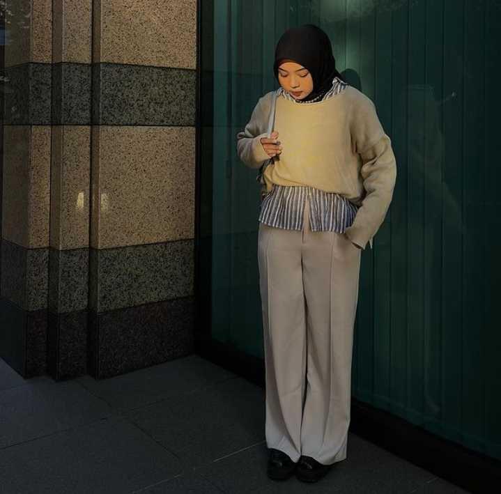 ootd hijab ke kampus (instagram.com/s.sraaa)